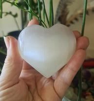 A White Heart-Shaped Crystal