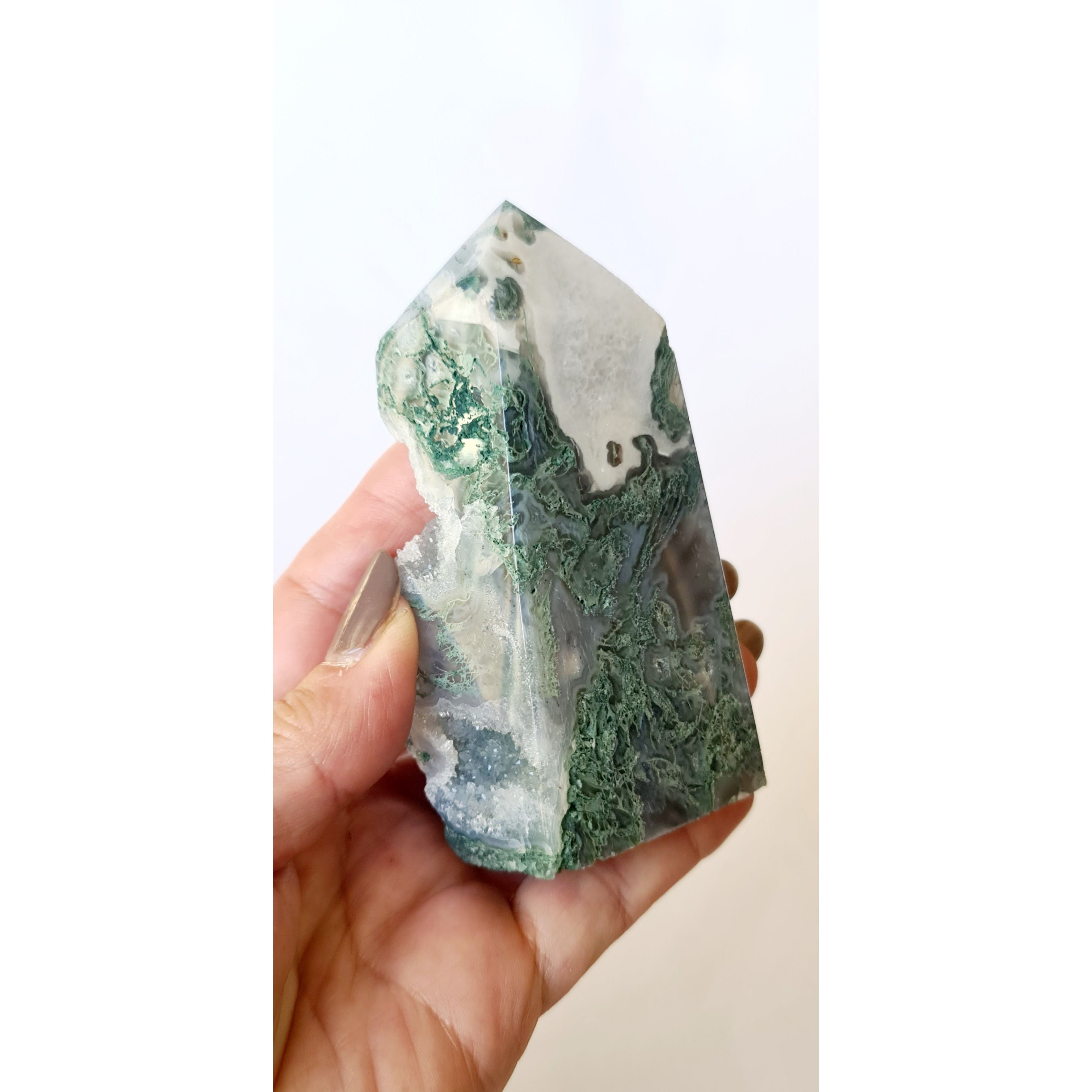 MOSS AGATE TOWER