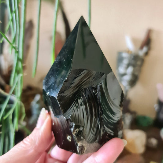 Black Obsidian Cut Base Points