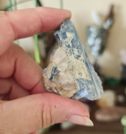 Kyanite Raw