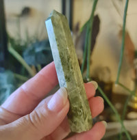 Vessonite Point