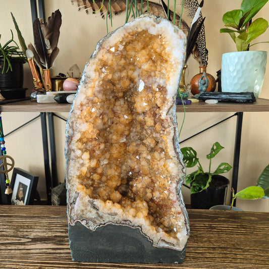 Citrine Cathedral Cave 12.5kg