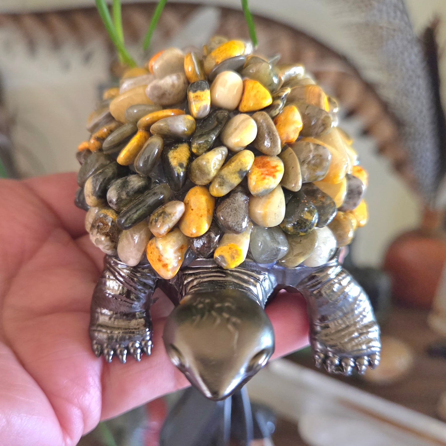 Bumblebee Jasper Turtle Lamp
