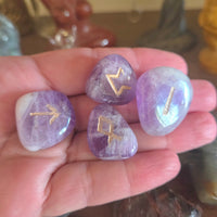 Chevron Amethyst Rune Pack