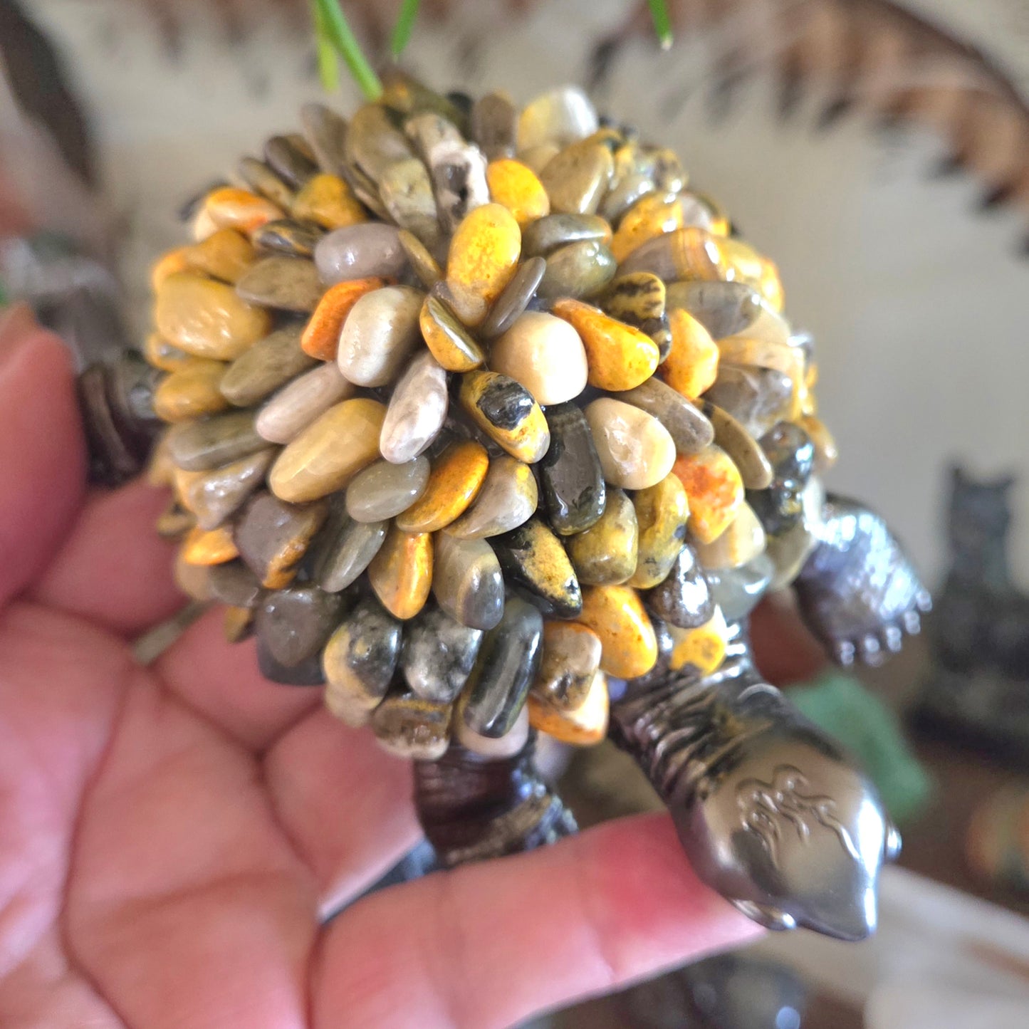 Bumblebee Jasper Turtle Lamp