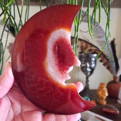 Red Agate Moon & Pentagram Stand