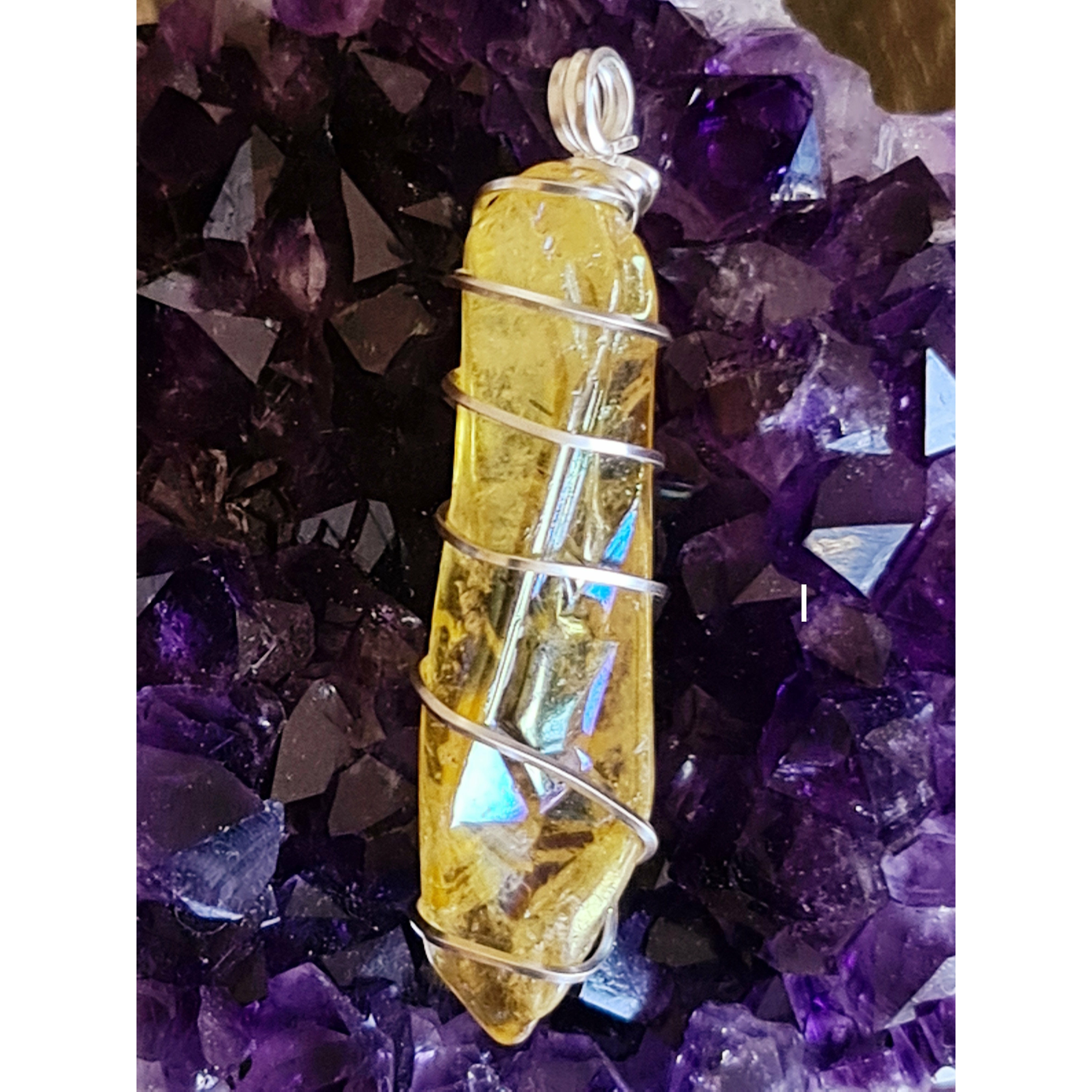 AURA PENDANT