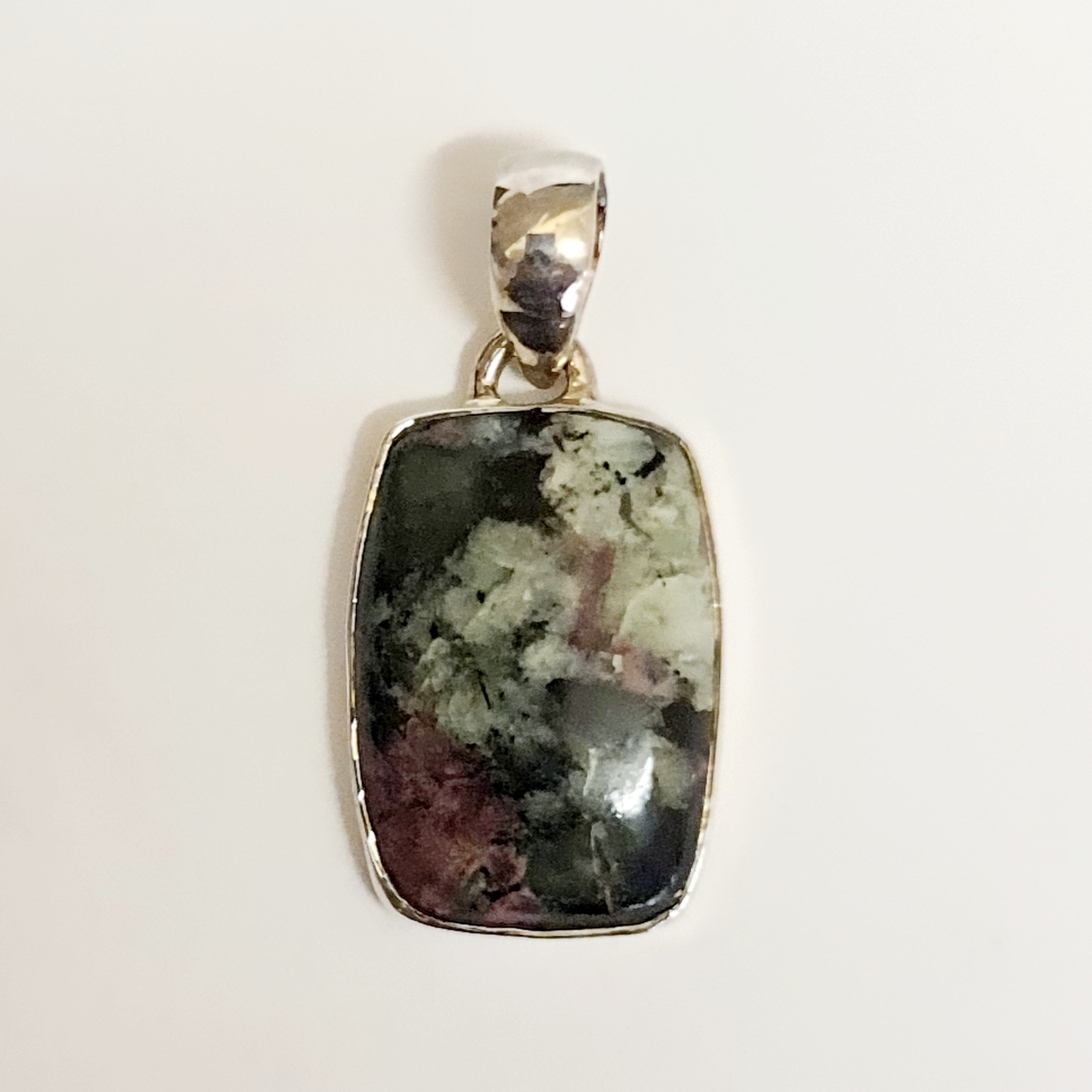 EUDIALITE PENDANT